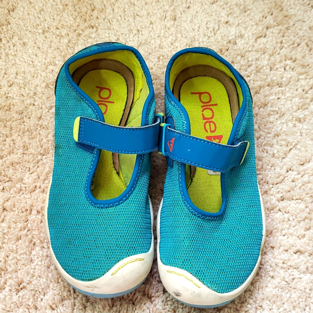 PLAE Girl Kid's 'Chloe' Peacock Mary Jane Shoes, used